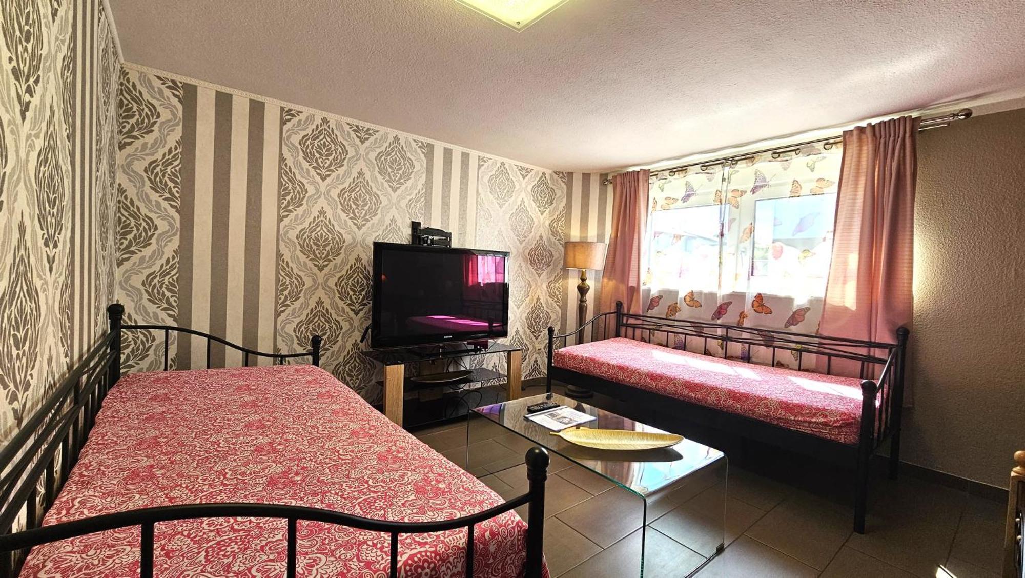 Gruendauer Monteurwohnung/Studentenwohnung Exteriér fotografie
