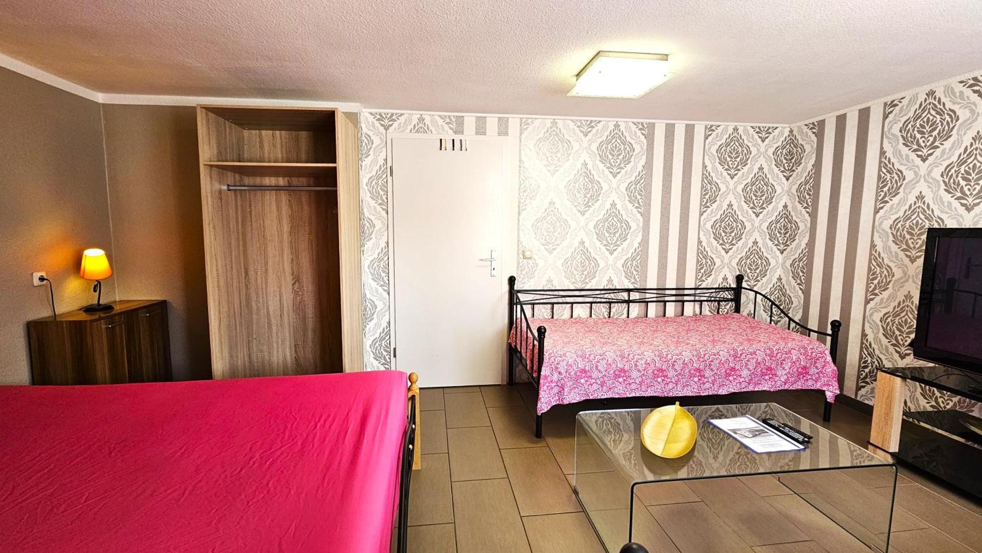 Gruendauer Monteurwohnung/Studentenwohnung Exteriér fotografie